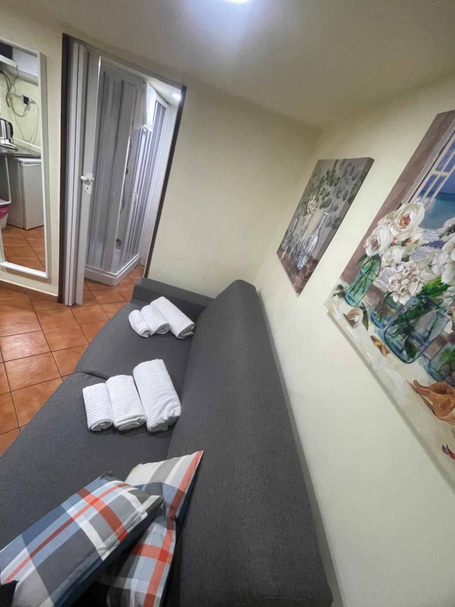 Apartamento Centro Storico Casa Mari' Nápoles Exterior foto