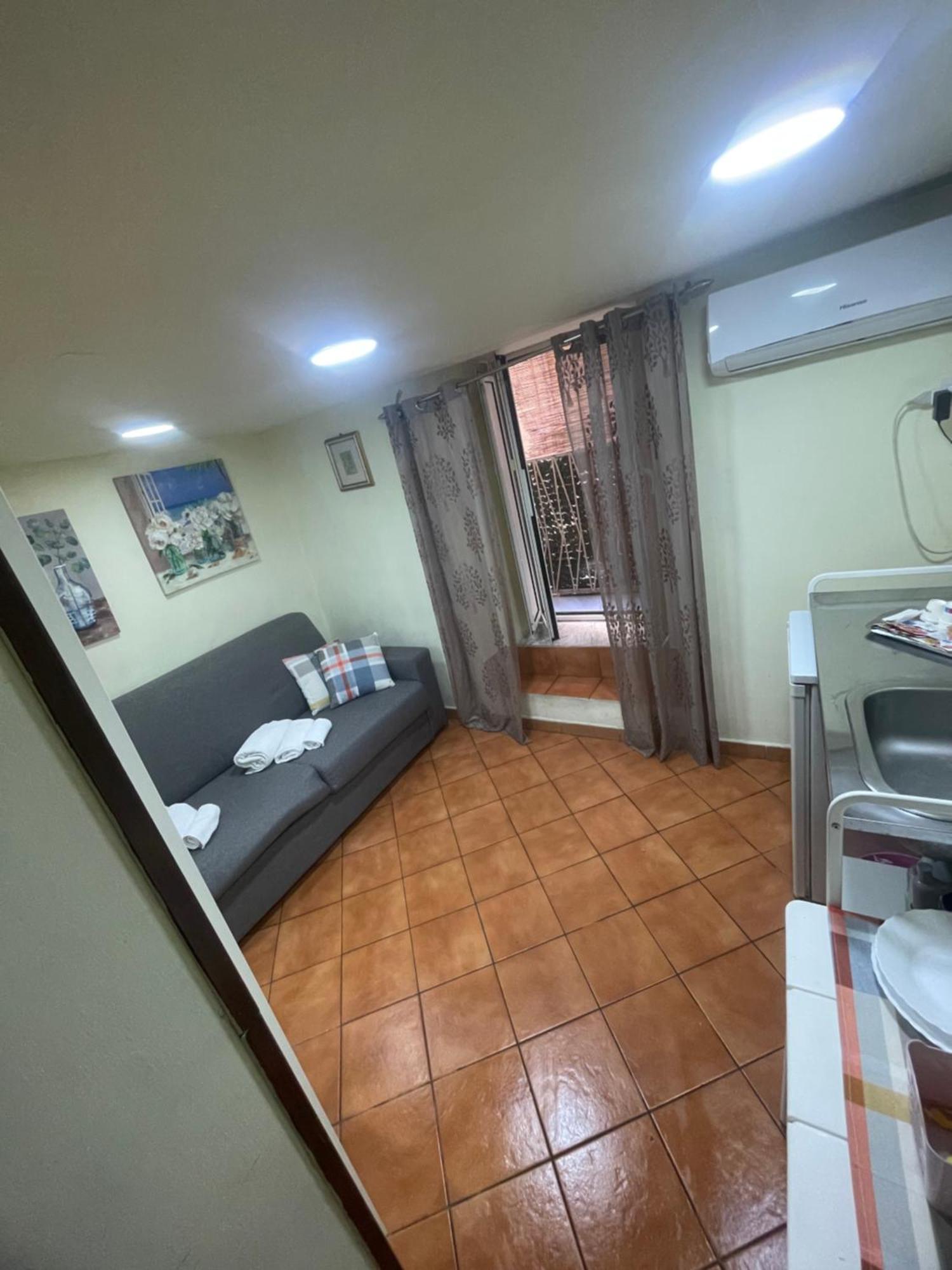 Apartamento Centro Storico Casa Mari' Nápoles Exterior foto